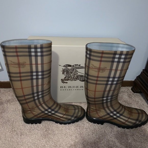 Burberry Rain Boots - Picture 3 of 6